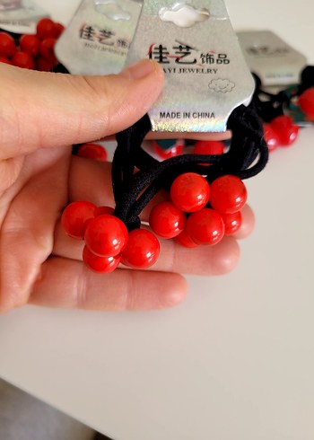 Elastik Kırmızı Boncuklu Saç Lastiği - Görsel 2