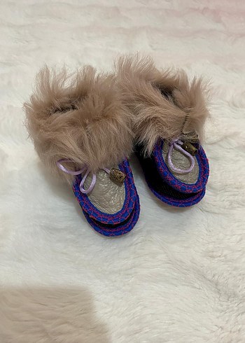 Bohem Tarz Renkli Nakışlı Kürklü Kız Bebek Botu - Görsel 3