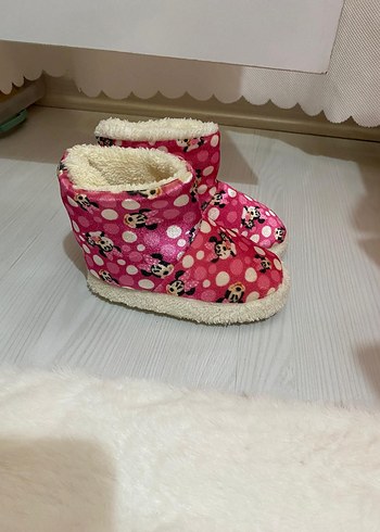 Kız Çocuk Pembe Kürklü Sıcak Ev Botu - Görsel 10