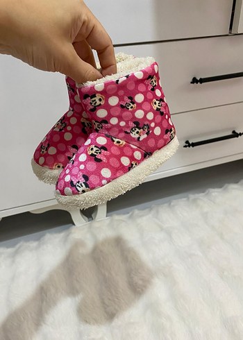 Kız Çocuk Pembe Kürklü Sıcak Ev Botu - Görsel 6