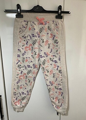 LCW Waikiki kız çocuk eşofman 4/5yas