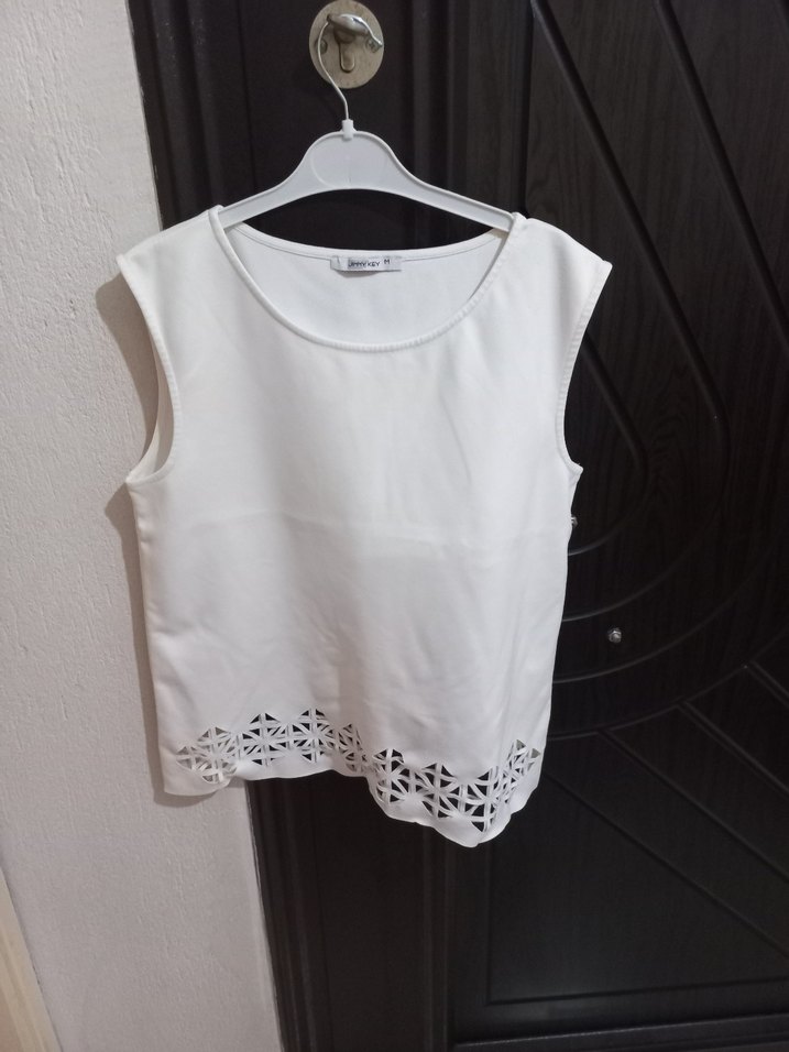 Jimmy Key Beyaz Hamile Tişörtü hepsi 200 tl - Görsel 2