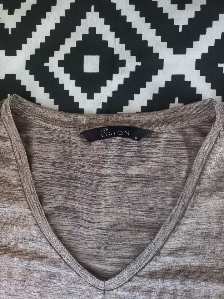 Kolsuz V Yaka Kırmızı Midi Elbise hepsi 200 tl - Görsel 3