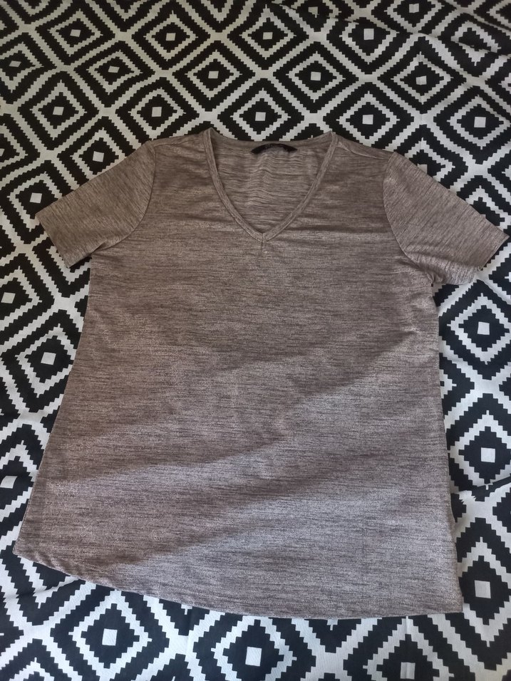 Kolsuz V Yaka Kırmızı Midi Elbise hepsi 200 tl - Görsel 4