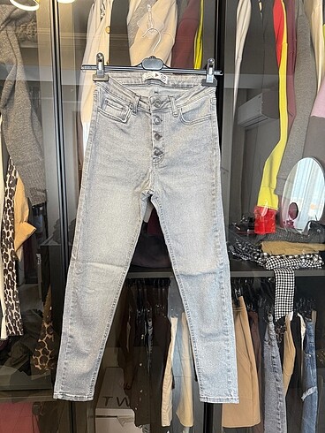 Düğmeli pantolon