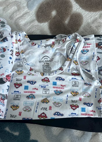 Renkli 4 yas atlet - Görsel 2