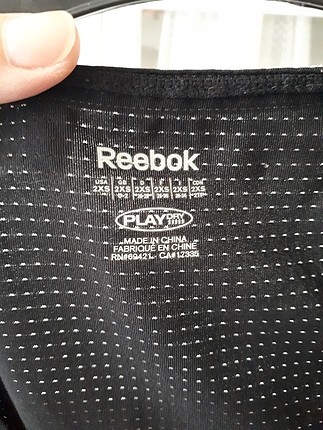 xs Beden reebok spor tshirtu