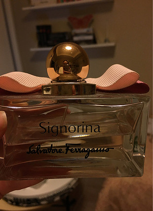 Salvatore Ferragamo Signorina orjinal parfüm 