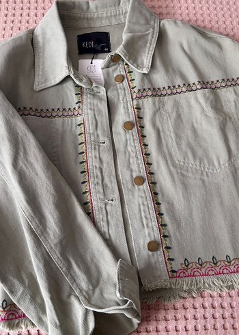 Nakışlı Düğmeli Kadın Kot Ceket - Görsel 2