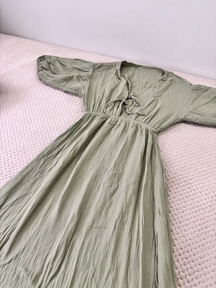 Yeşil V Yaka Keten Uzun Elbise - Görsel 3