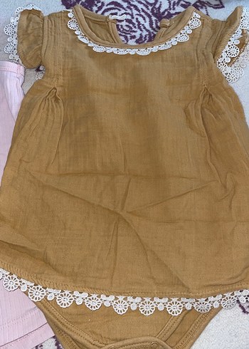 Dantel Detaylı Pembe Bebek Kısa Tulum - Görsel 2