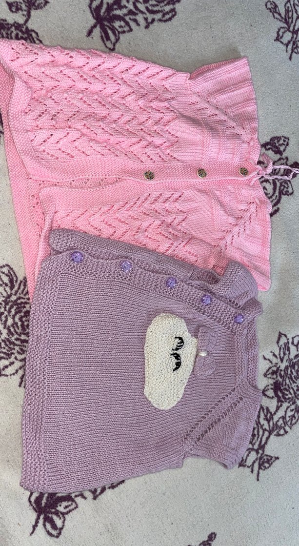 Kız Çocuk Beyaz Örgü Kolsuz Hırka - Görsel 2