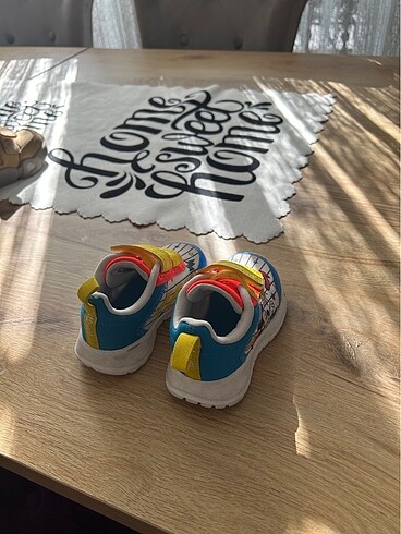20 Beden çeşitli Renk Adidas erkek çocuk ayakkabı