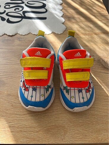 Adidas erkek çocuk ayakkabı
