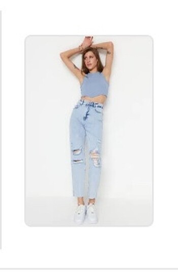Trendyolmilla Yırtıklı Jean