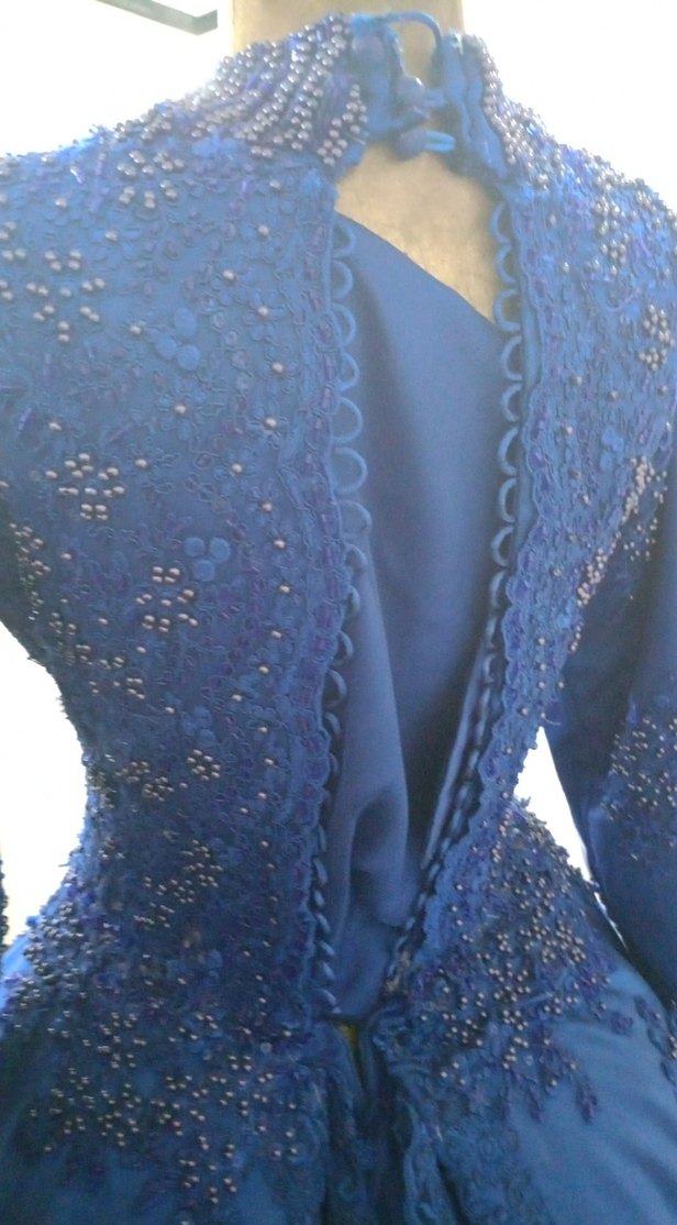 Uzun Kollu İşlemeli Mavi Nişan Elbisesi - Görsel 5