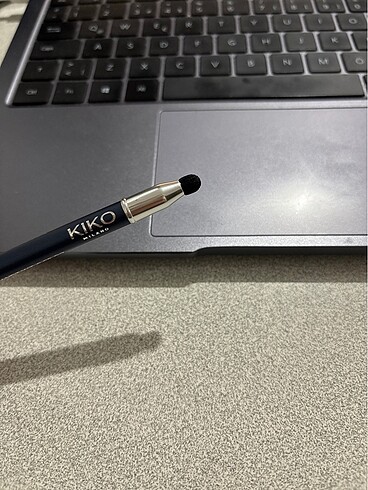  Beden Kiko crazy ?90s matte eyeliner