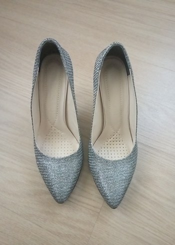 Diger Gri Yılan Desenli Pilili Stiletto Kadın Topuklu Ayakkabı