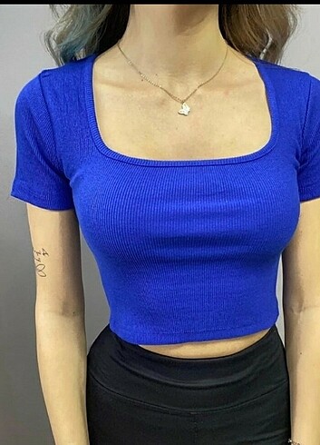Lâcivert crop