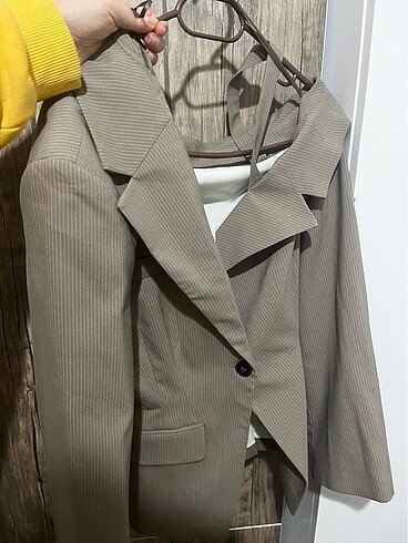 BERSHKA ASİMETRİK BLAZER CEKET