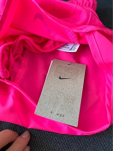 xs Beden pembe Renk Nike şort