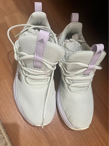 Adidas spor ayakkabı