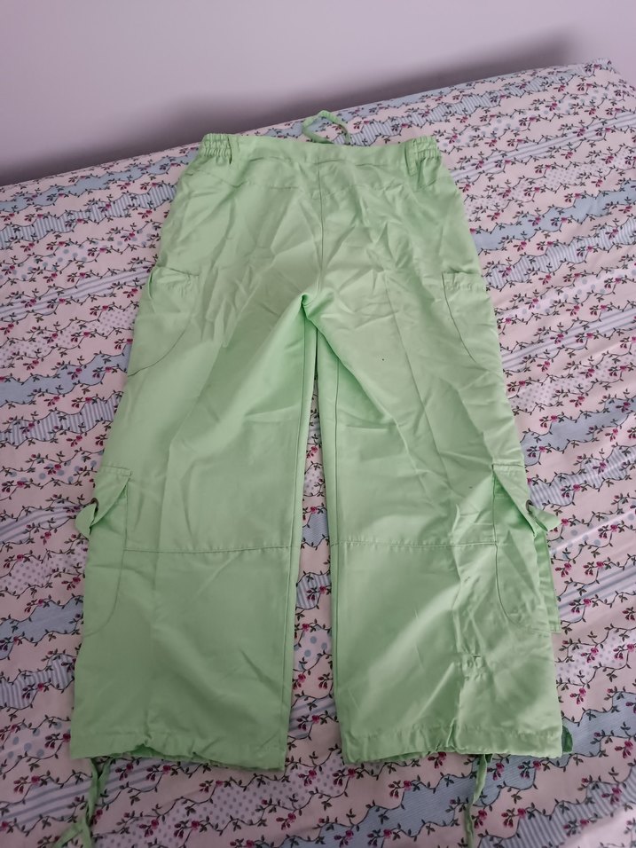 Yeşil Midi Bol Kesim Kadın Kumaş Pantolon - Görsel 2