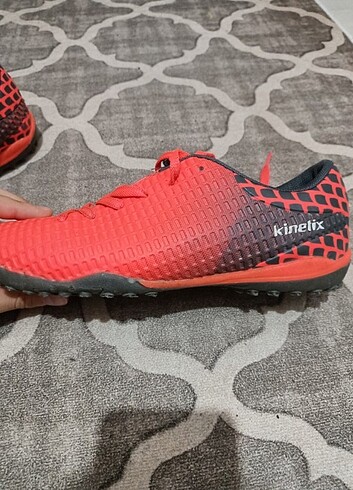 Kinetix Halı saha ayakkabısı 