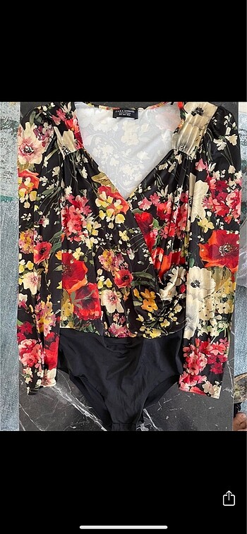 Zara desenli bluz