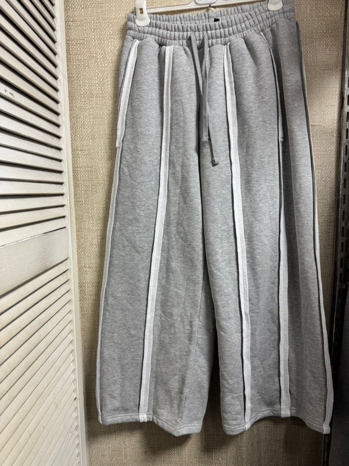 Geniş Kesim Gri  Eşofman - Görsel 4