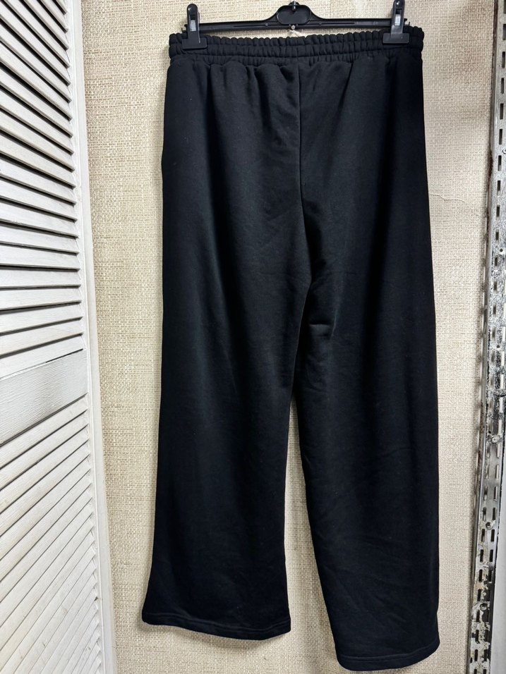 Siyah Rahat Kesim Baskılı Eşofman - Görsel 5