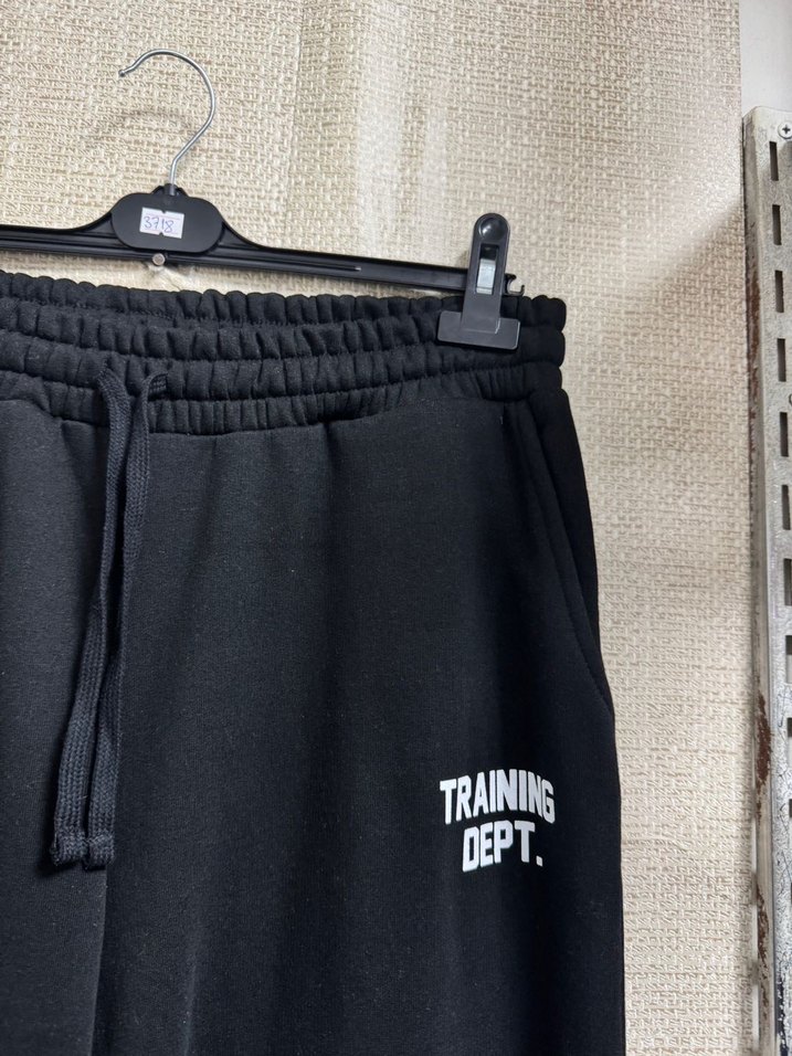 Siyah Rahat Kesim Baskılı Eşofman - Görsel 3