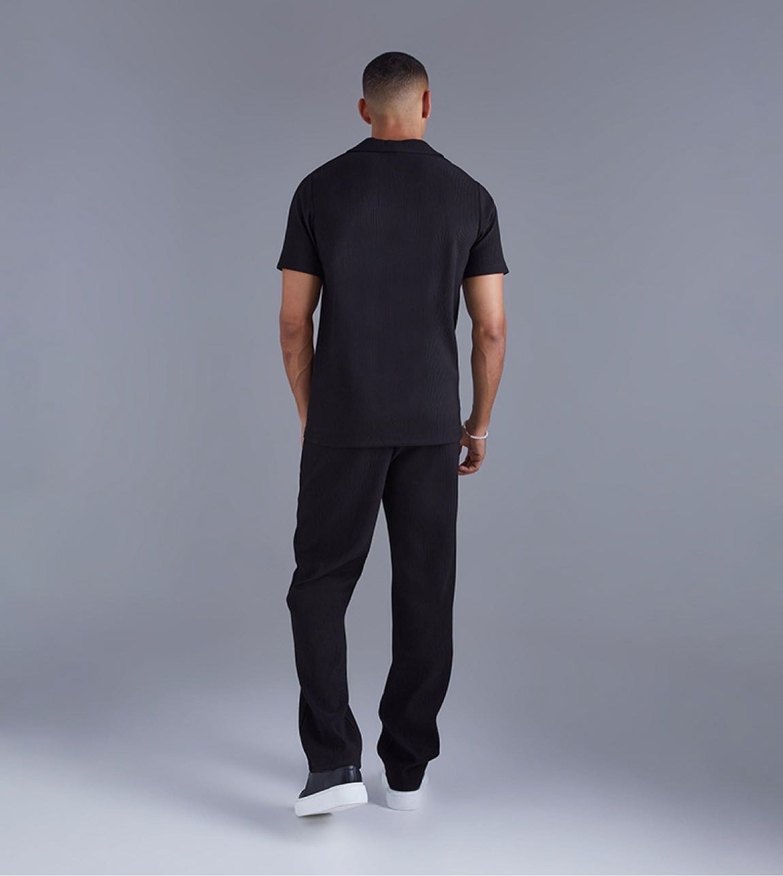 Siyah Regular Fit Kısa Kollu Tişört - Görsel 2