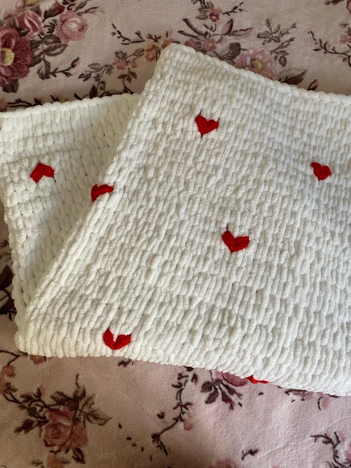 Beyaz Kalp Desenli Puffy Battaniye - Görsel 4