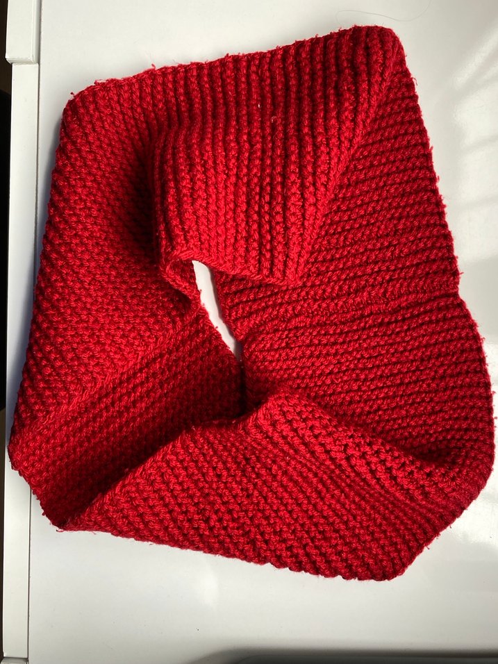 Kadın Kırmızı Örgü Atkı - Görsel 2