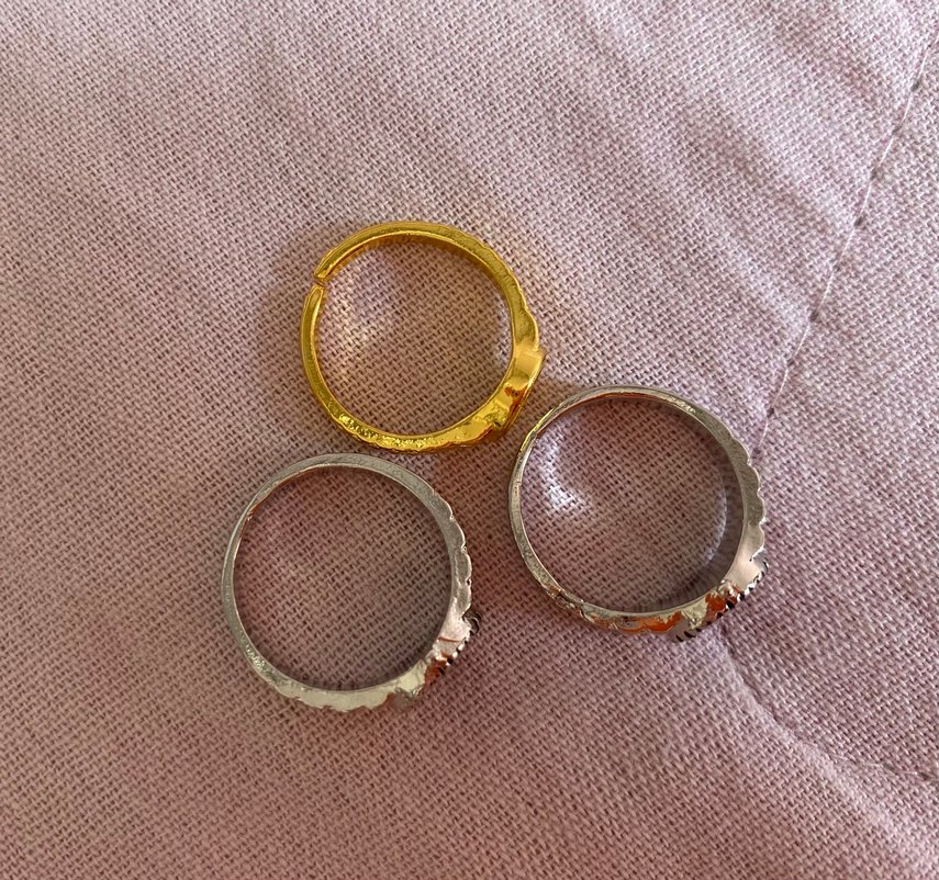 Altın ve gümüş renkli saat figürlü 3lü yüzük - Görsel 3