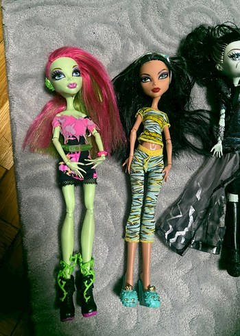 monster high koleksiyon bebek - Görsel 4