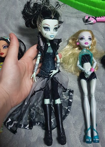 monster high koleksiyon bebek - Görsel 8