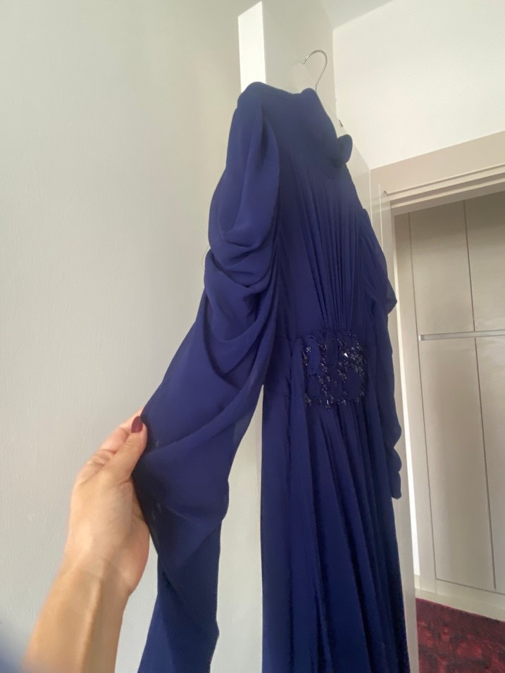 Lacivert Uzun Drapeli Kadın Abiye Elbise - Görsel 3