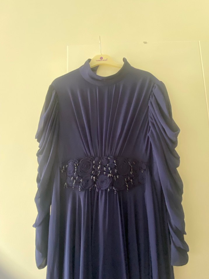 Lacivert Uzun Drapeli Kadın Abiye Elbise - Görsel 5