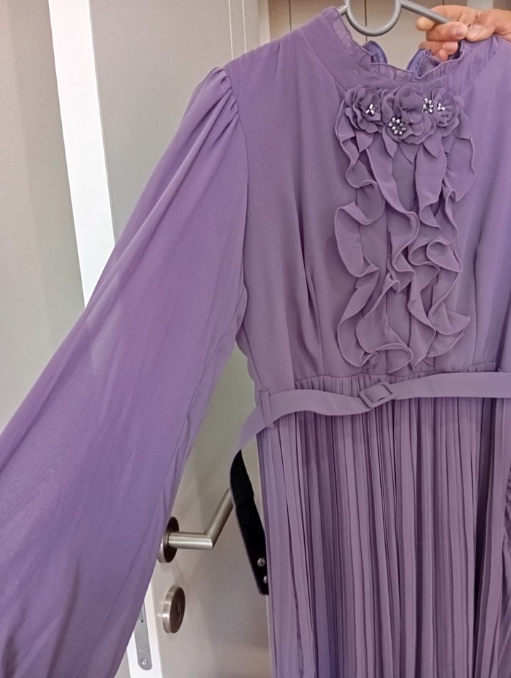 Mor Piliseli Uzun Kollu Abiye Elbise - Görsel 4