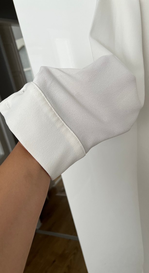 Düğmeli Beyaz Uzun Kollu Kadın Gömlek - Görsel 4