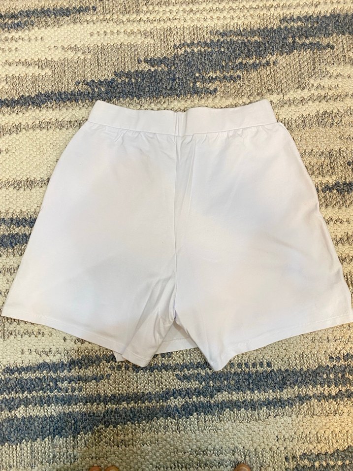 Beyaz Kadın Mini Şort Rahat Kesim - Görsel 5