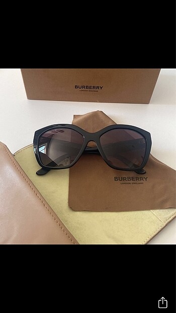  Beden Burberry Gözlük