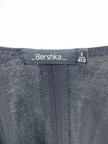 m Beden siyah Renk Bershka Günlük Elbise %70 İndirimli.