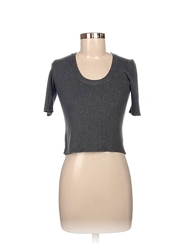 Diğer T-shirt %70 İndirimli.