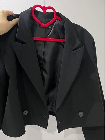 Siyah kısa blazer ceket