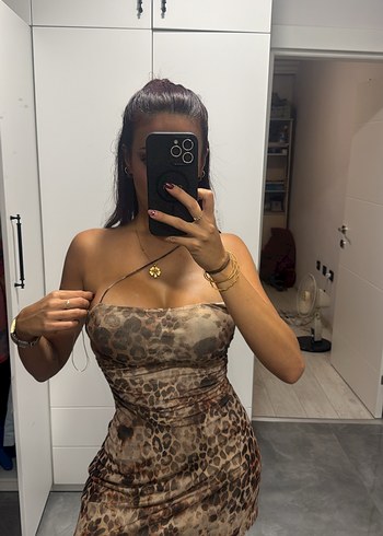 BERSHKA LEOPAR ELBİSE GECELİK