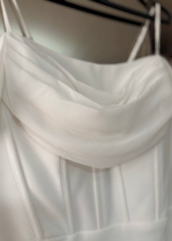 Uzun Beyaz A Kesim Straplez Gelinlik - Görsel 4