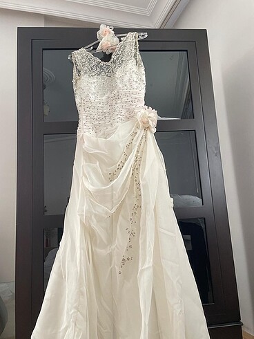 1 kere giyilmiş efsane gelinlik - Görsel 7